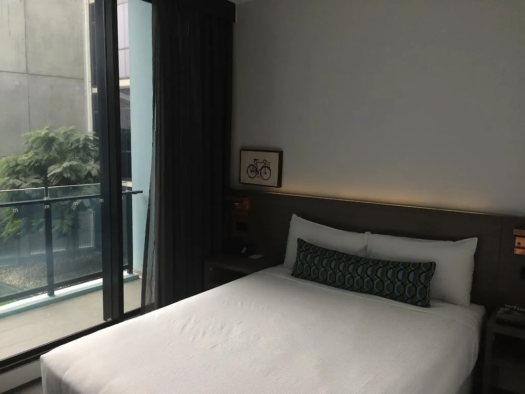 ****  Alpha Mosaic Hotel Fortitude Valley Brisbane Australia